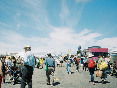 毎月渡米する買付バイヤーの専門スタッフが査定